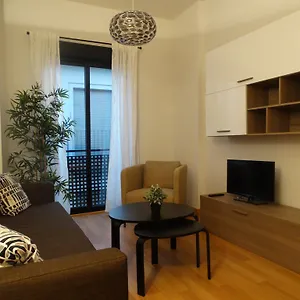 https://malaga-apartamentos-malaga-29012-2.1costadelsol.com